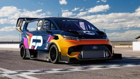 Ford Supervan 4.2 EV sets new record at Pikes Peak
