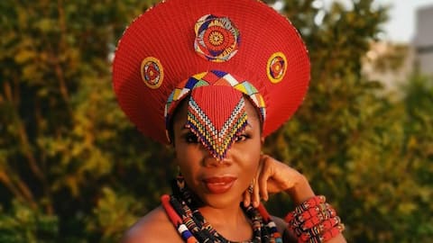 What are the Ndebele wedding beadwork traditions?
