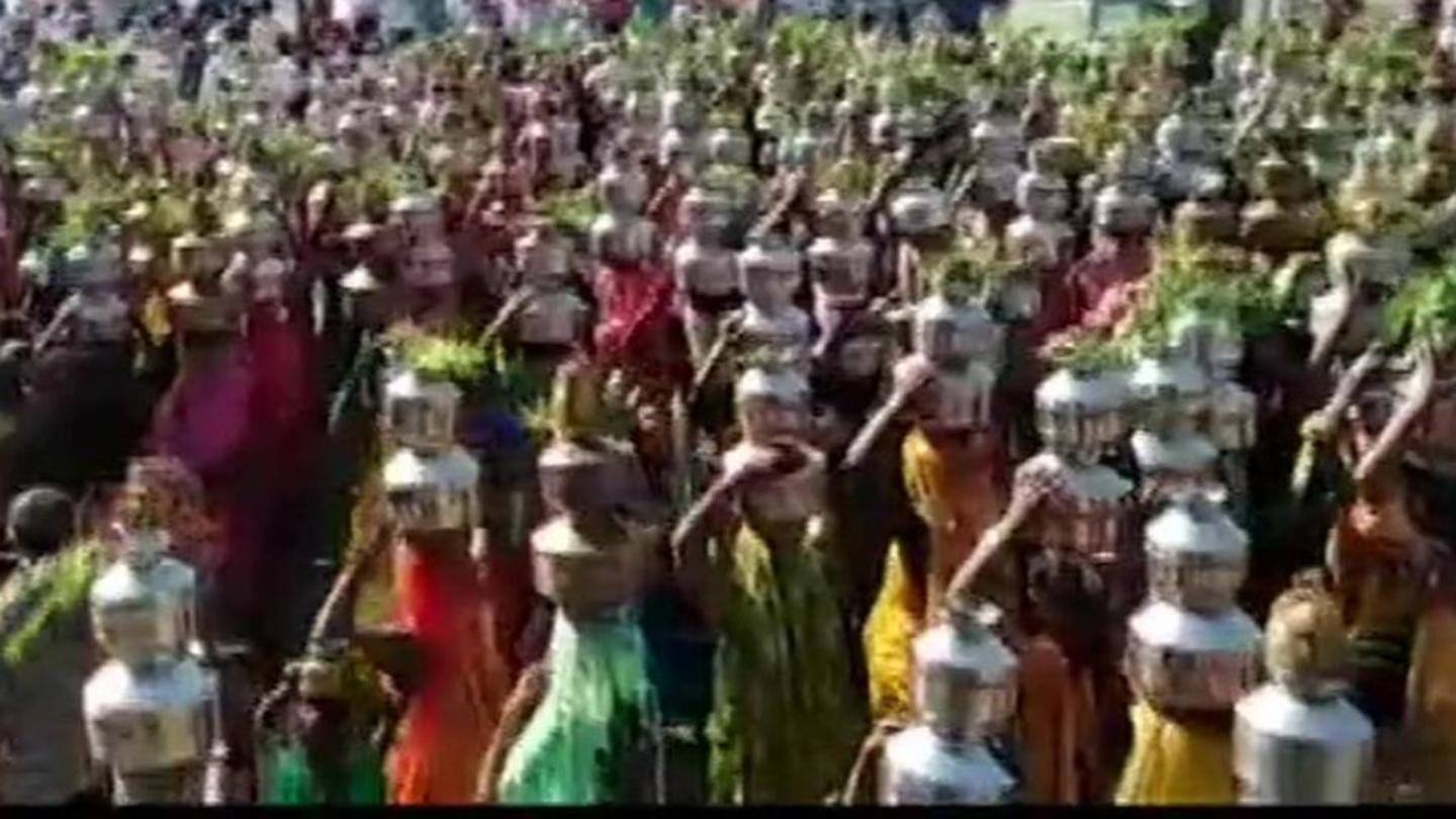 100 men, women without masks participated in the procession 100 men, women without masks participated in the procession