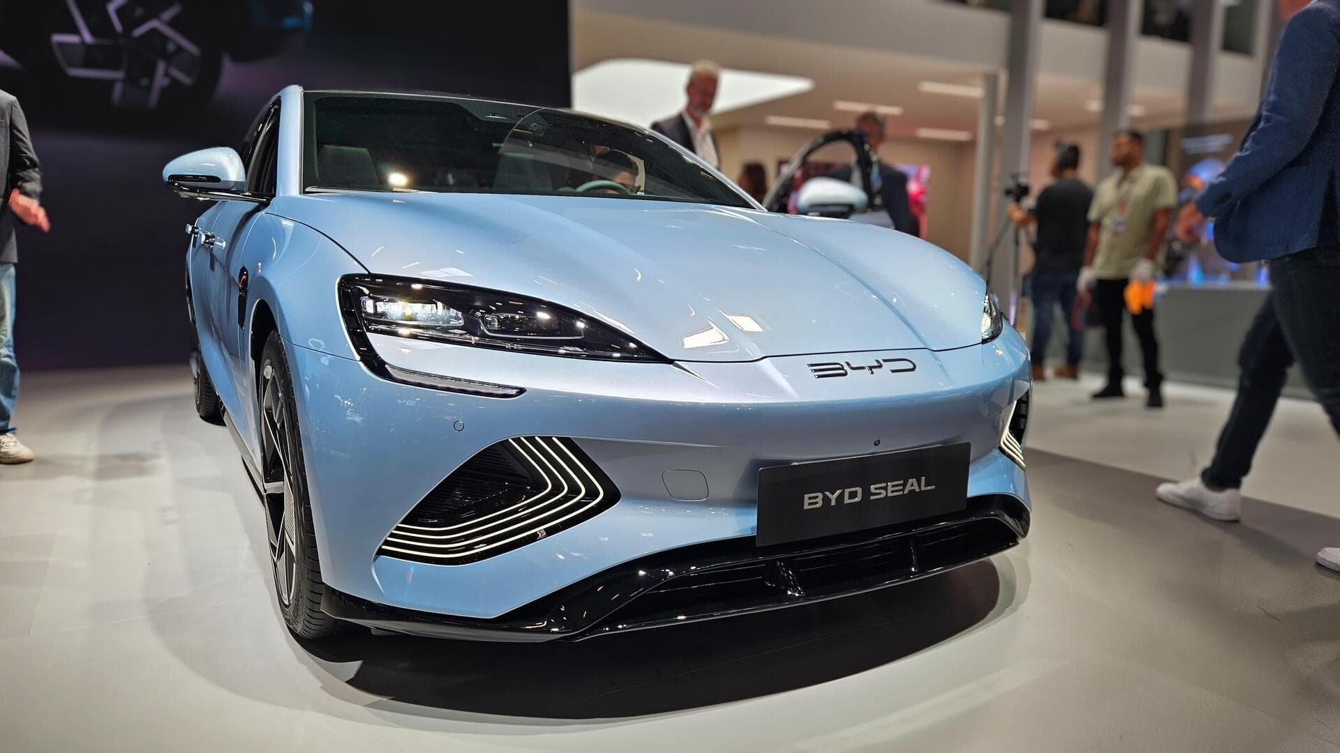 UK may impose tariffs on Chinese EVs amid EU pressure
