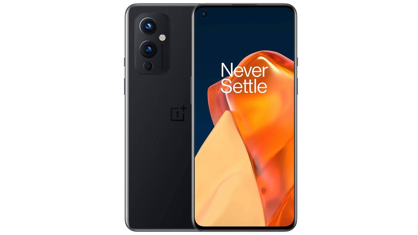 The phone boasts a 120Hz Fluid AMOLED display The phone boasts a 120Hz Fluid AMOLED display