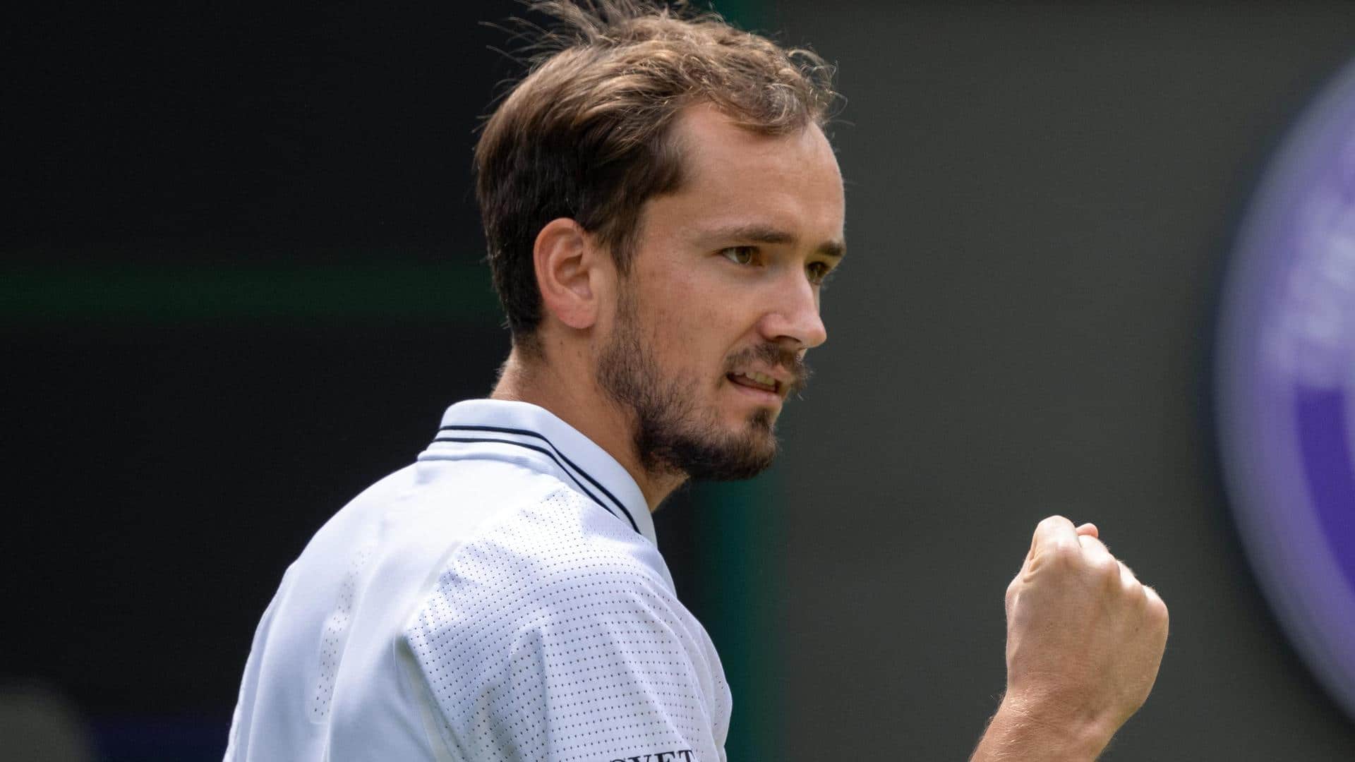 Daniil Medvedev reaches maiden Wimbledon quarter-finals; Lehecka retires through injury