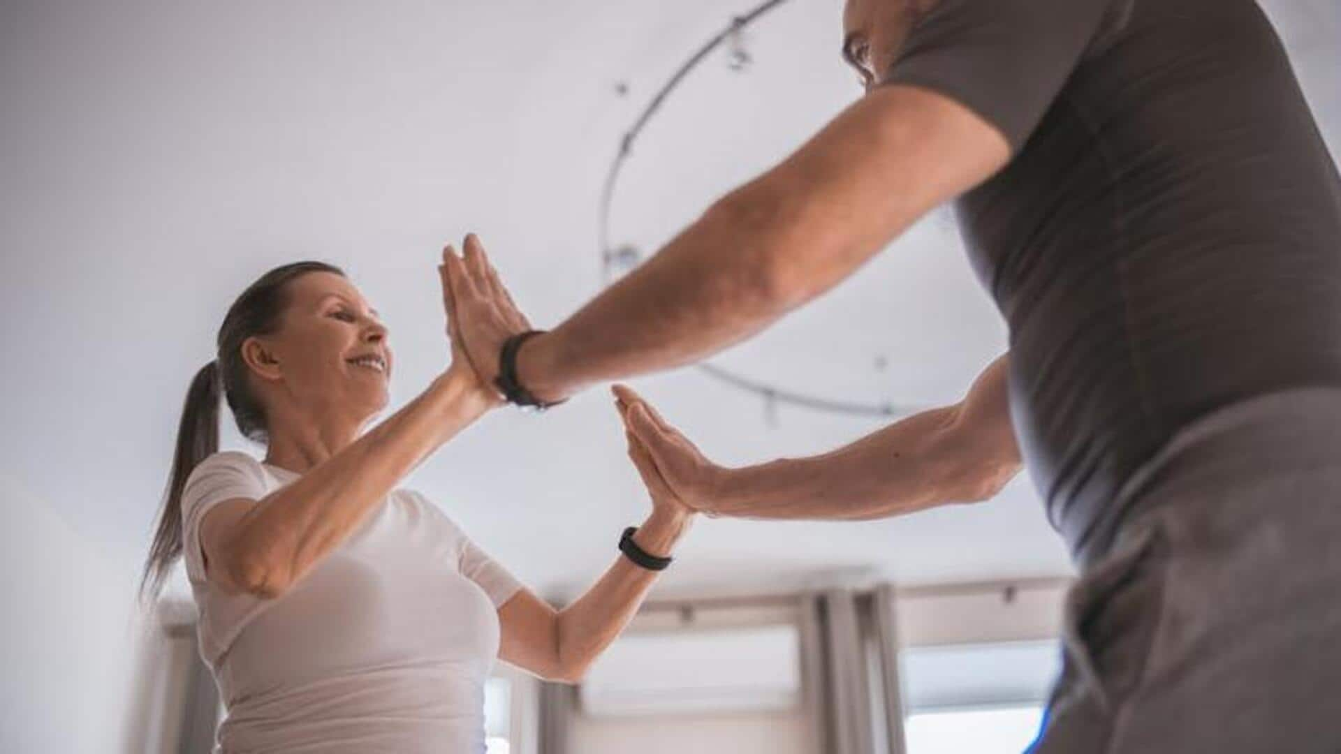 5 ways to deepen connection with partner yoga