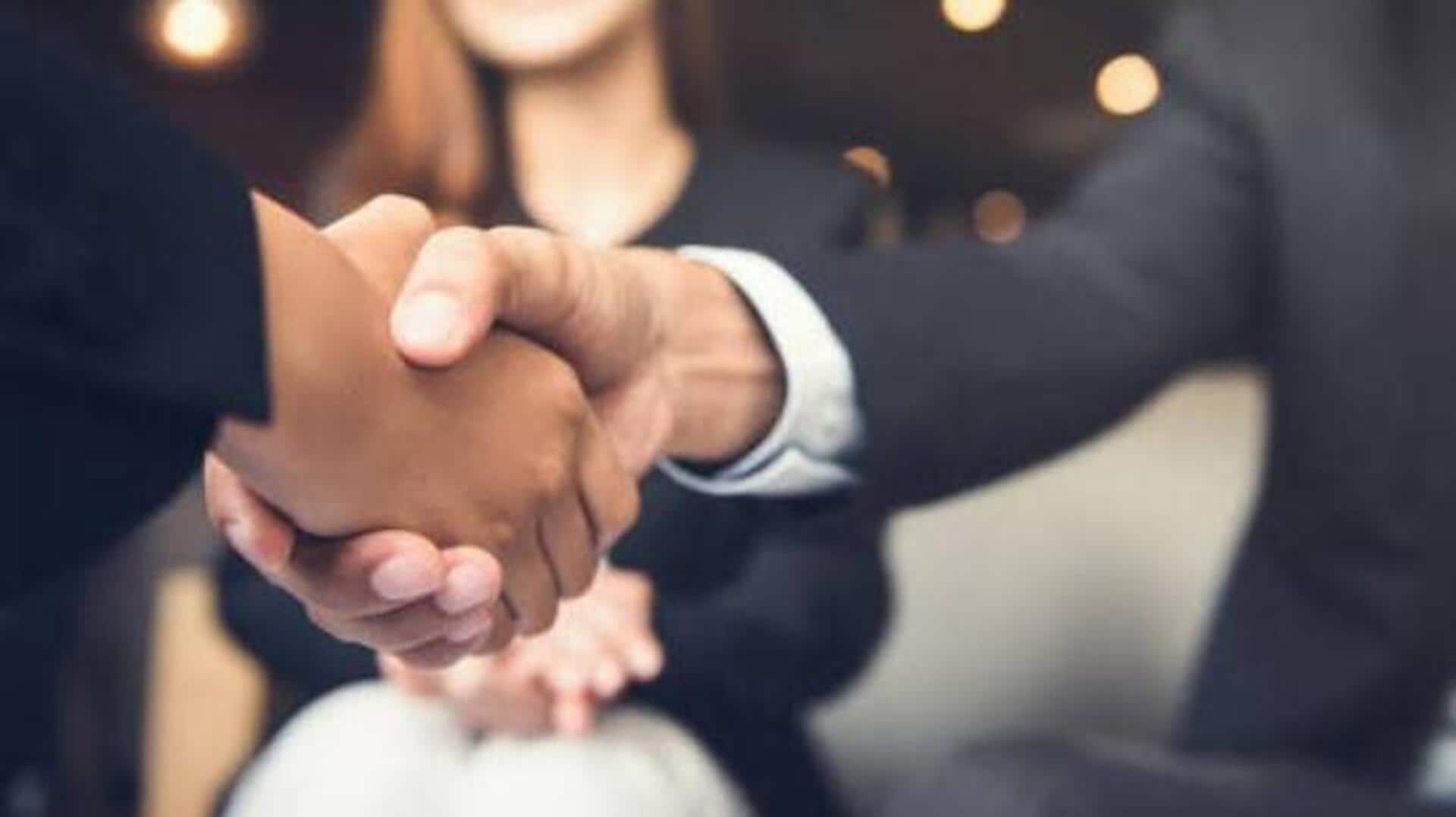 Social etiquette 101: 5 rules we often ignore
