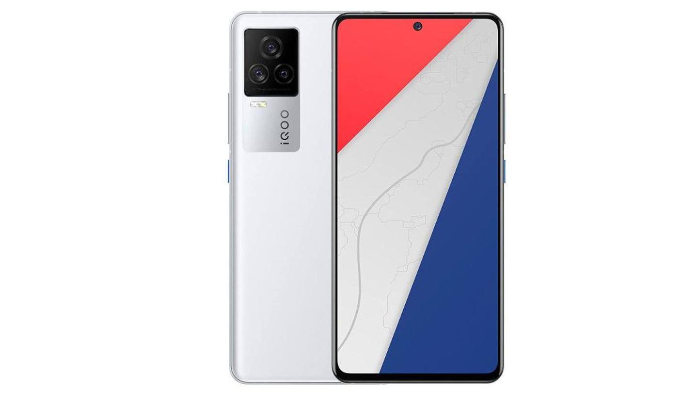 The phone will have a punch-hole design The phone will have a punch-hole design