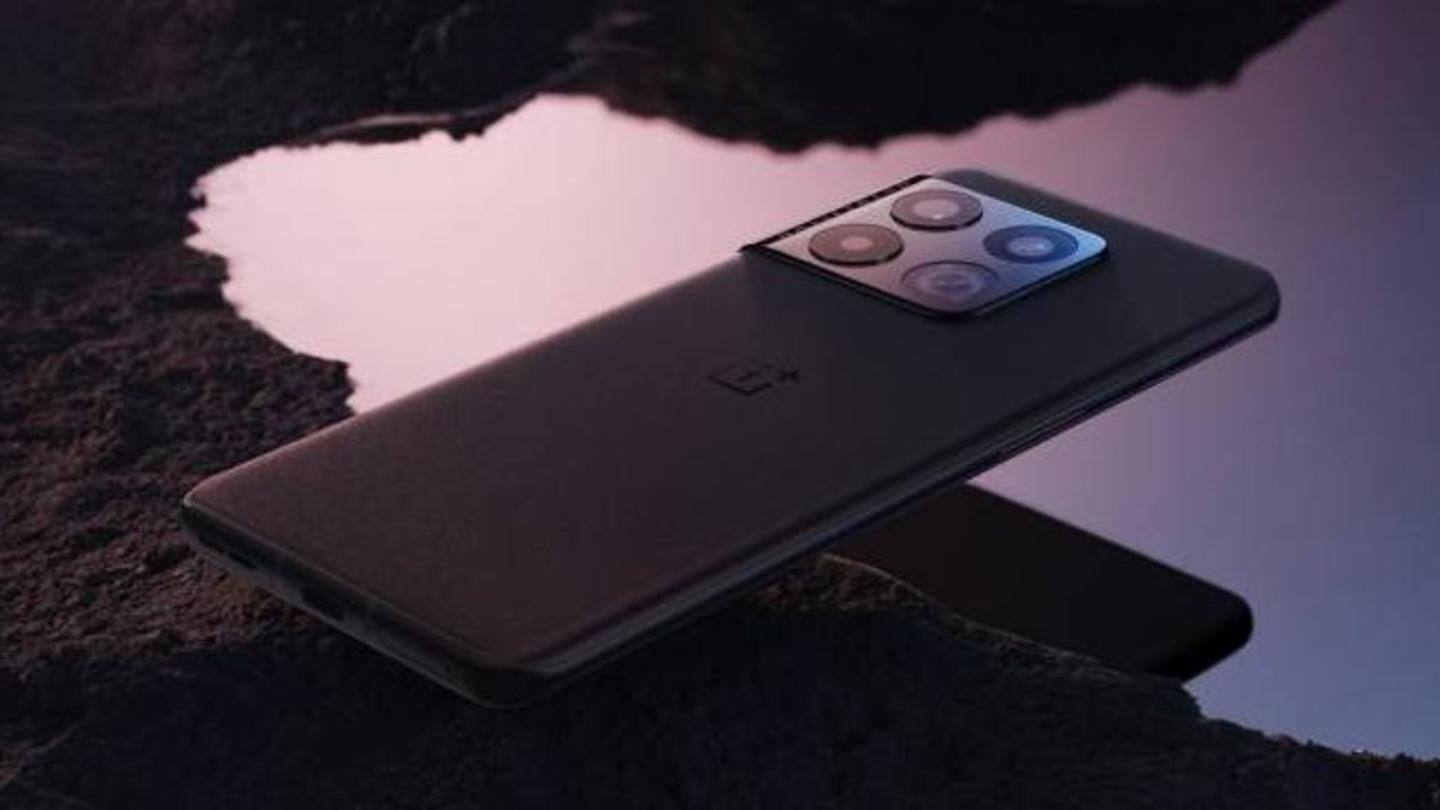 The handset sports a 6.7-inch QHD+ display The handset sports a 6.7-inch QHD+ display