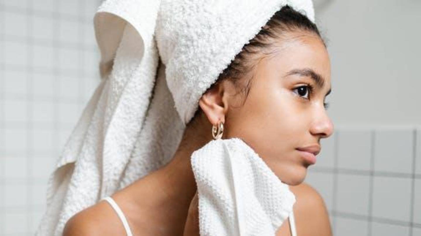 Water helps your skin hold on to natural hydrating oils Water helps your skin hold on to natural hydrating oils
