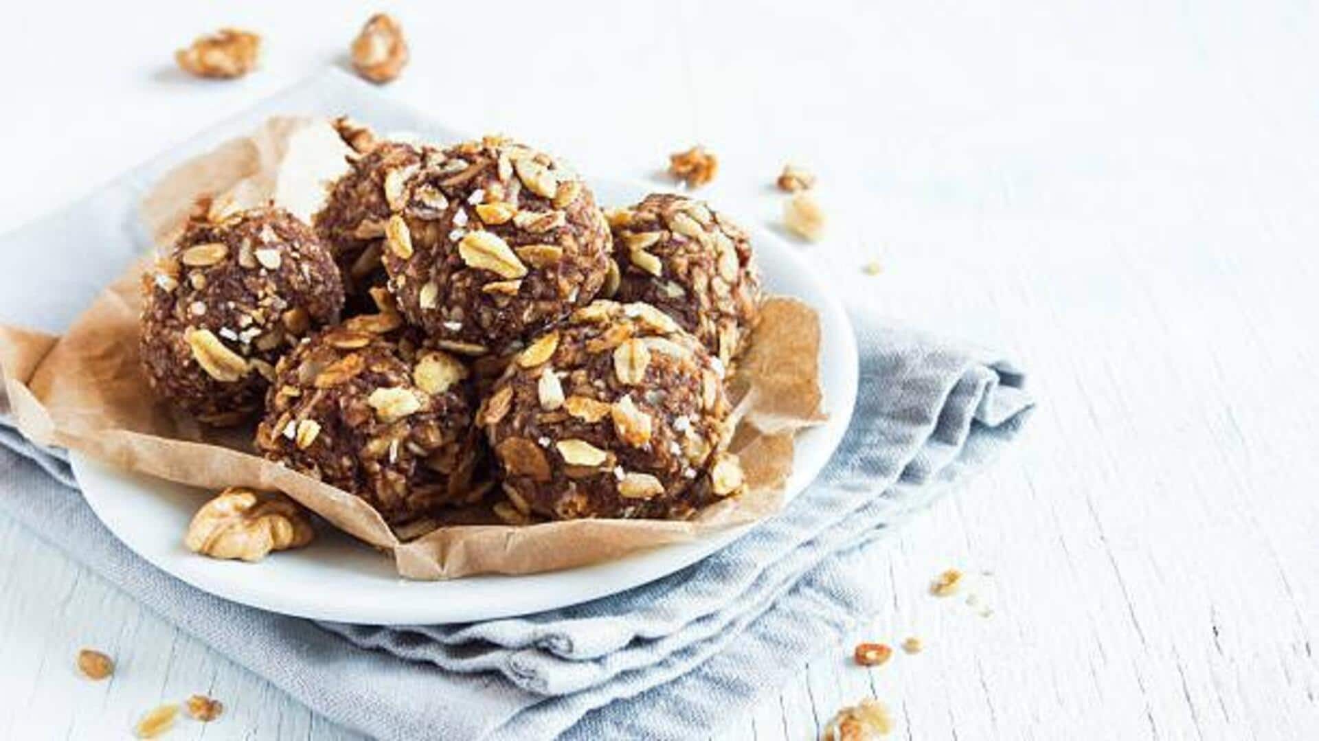 5-minute breakfasts: Almond butter oat balls
