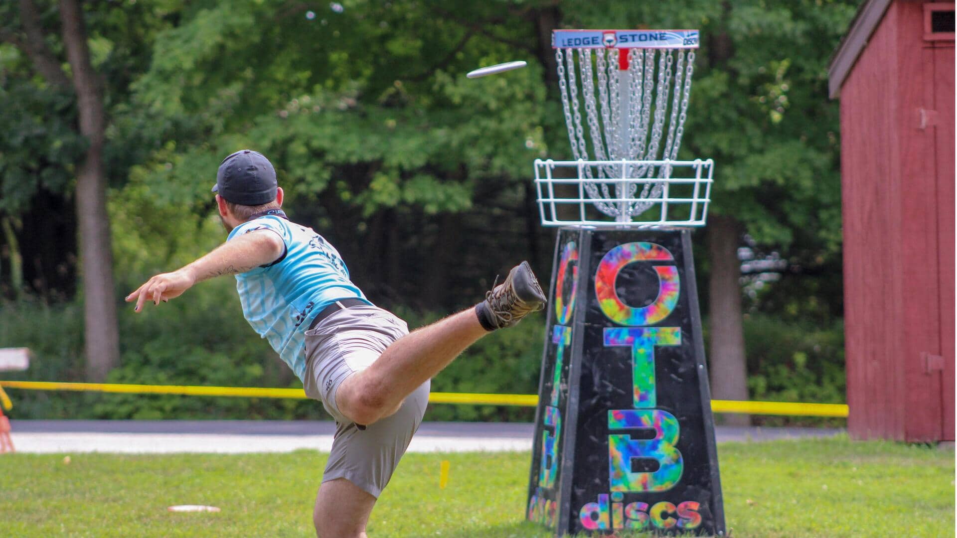 How frisbee golf keeps you fit and happy