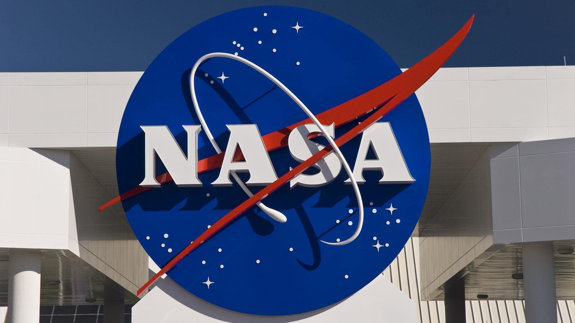 NASA directs staff to exclude pronouns from official communications