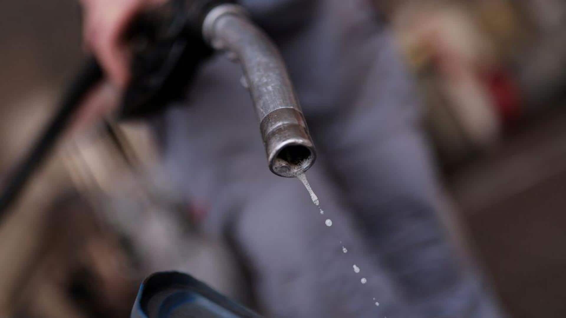 Oil prices might touch $102 due to Middle East tensions
