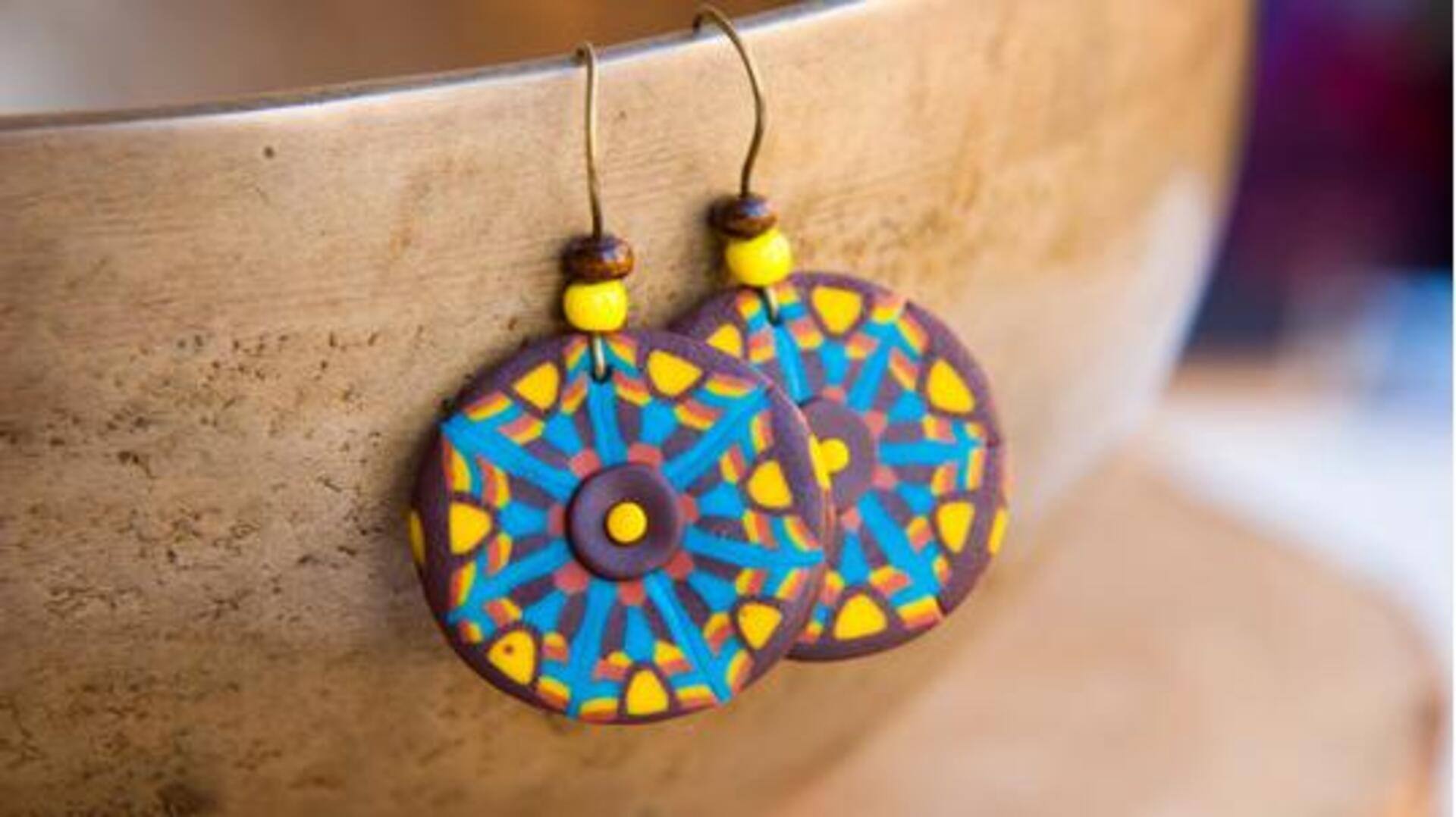 How to make stylish fabric earrings at home