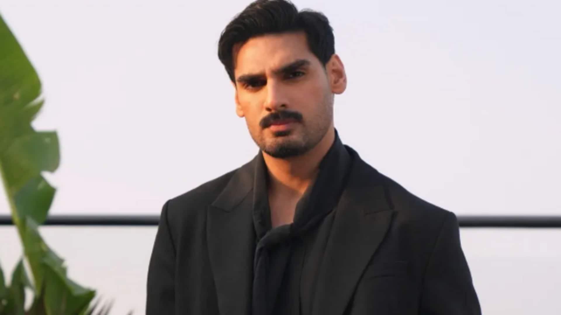 Ahan Shetty to star in Vikram Bhatt's '1920: Cold Winter'