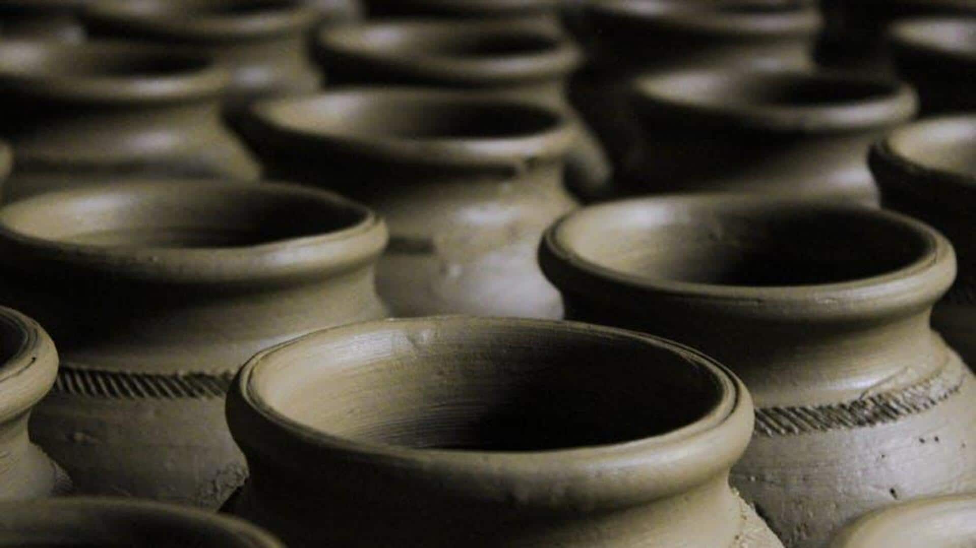 How to style clay pots in a modern home decor How to style clay pots in a modern home decor