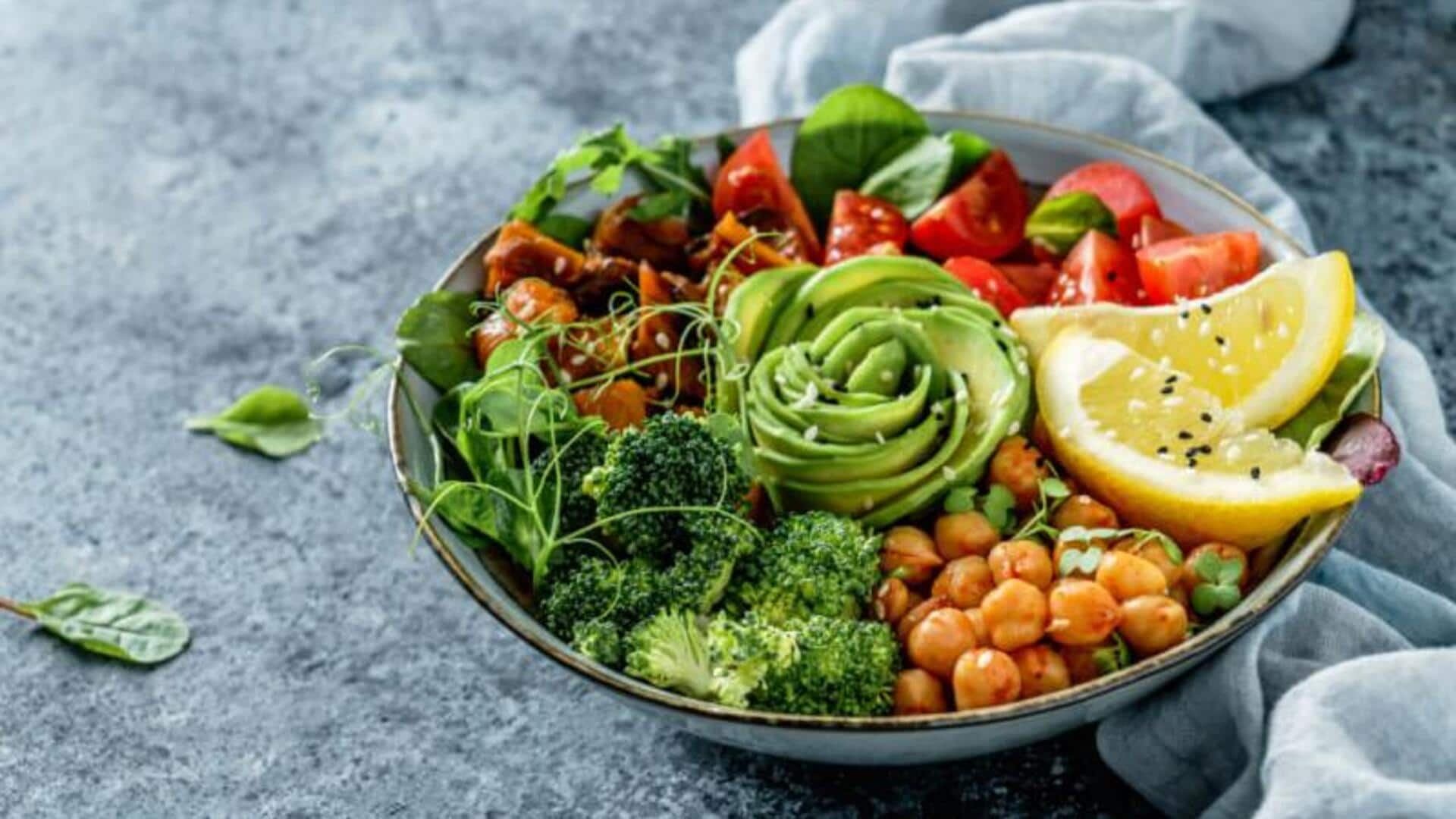 Tuck into these alkaline diet-friendly veggie bowls