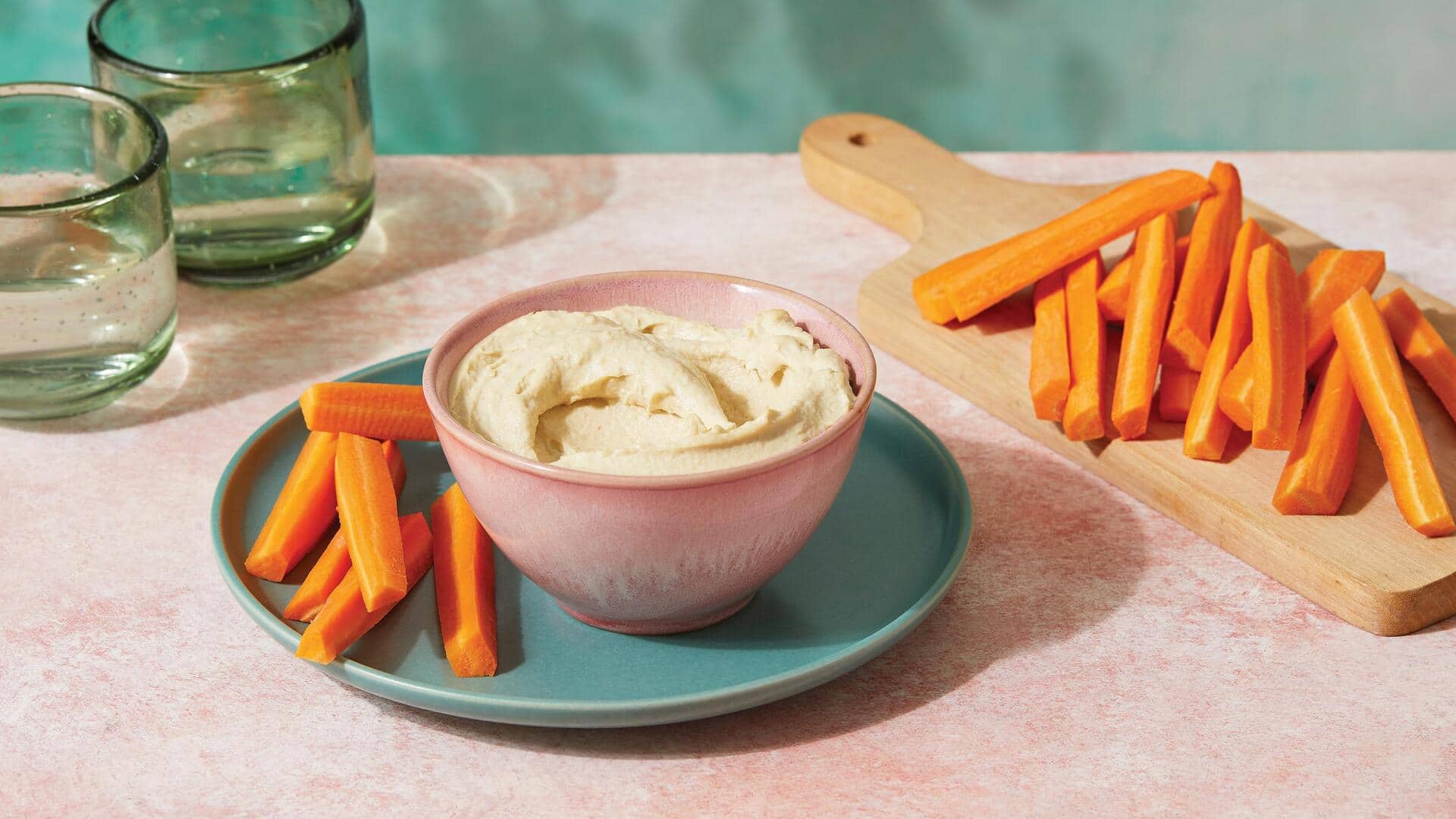 Ditch the chips: Try carrot sticks with spicy hummus dip Ditch the chips: Try carrot sticks with spicy hummus dip