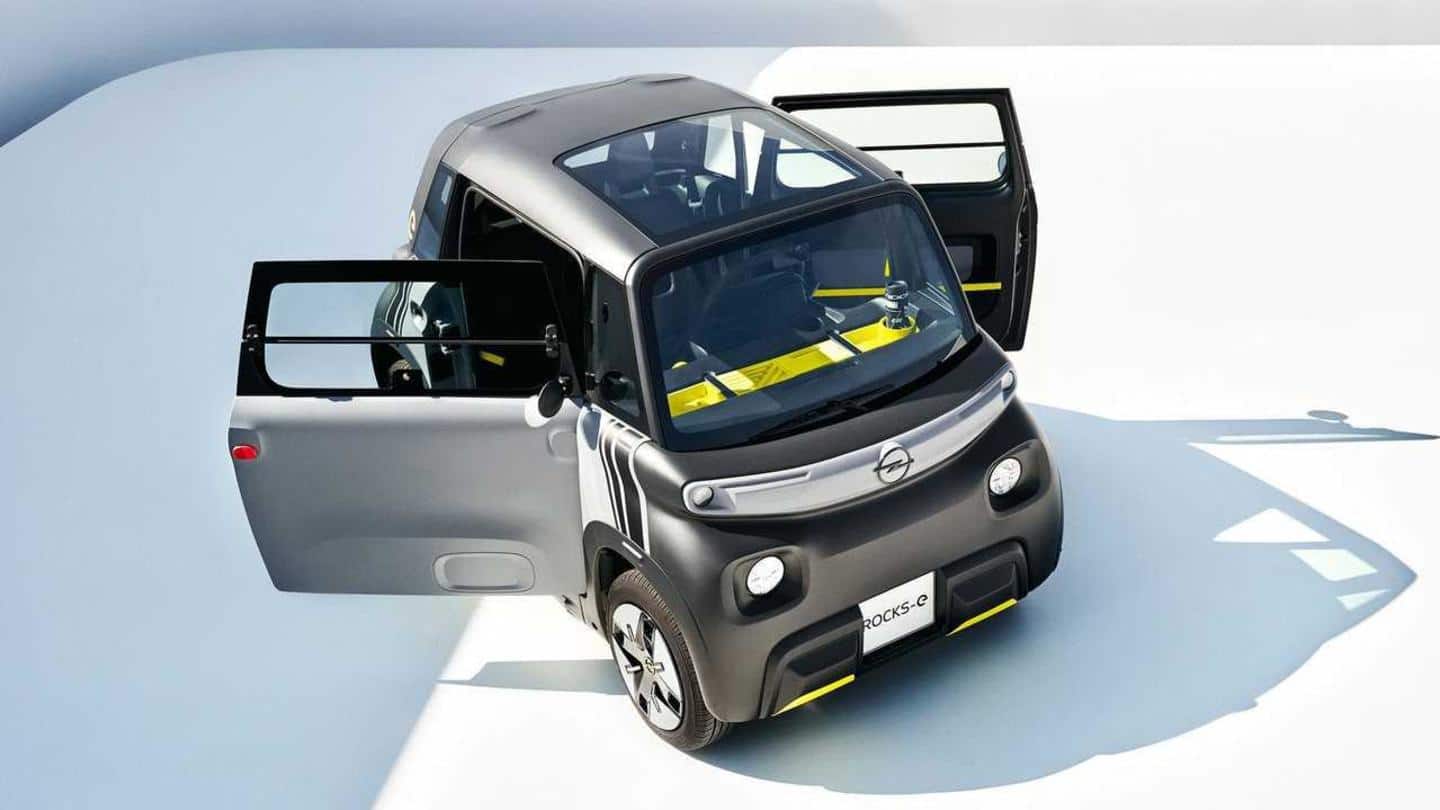 The EV has 14-inch wheels and round headlights The EV has 14-inch wheels and round headlights