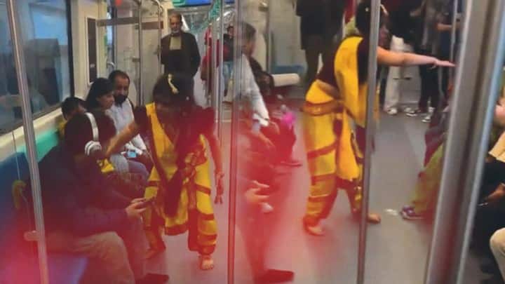 Woman dressed up as 'Manjulika' scares people in Delhi Metro