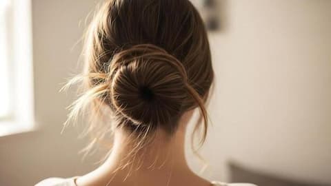 Keep it simple with these minimalist hairstyles 
