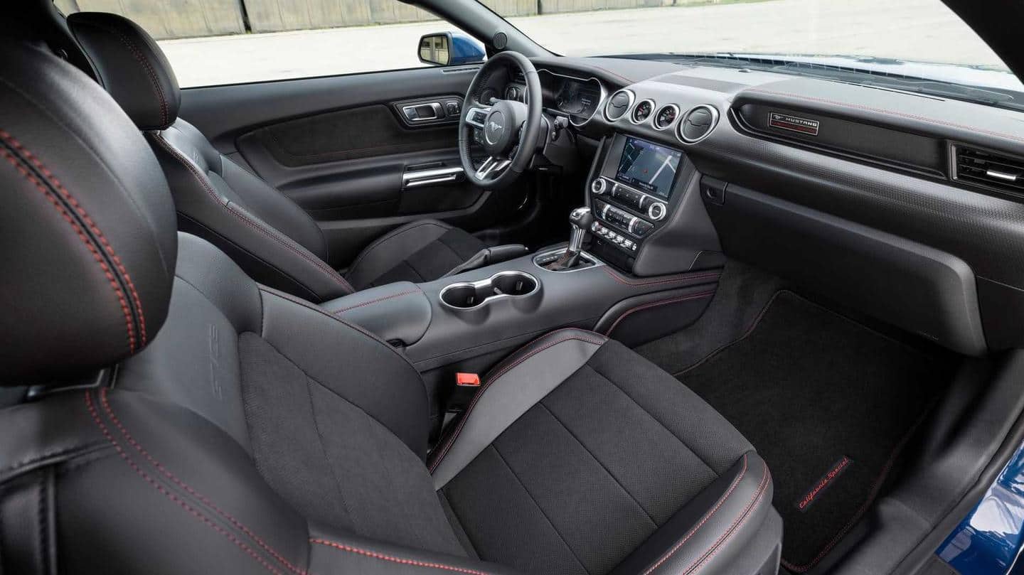 Two seats and illuminated sill plates are available inside Two seats and illuminated sill plates are available inside