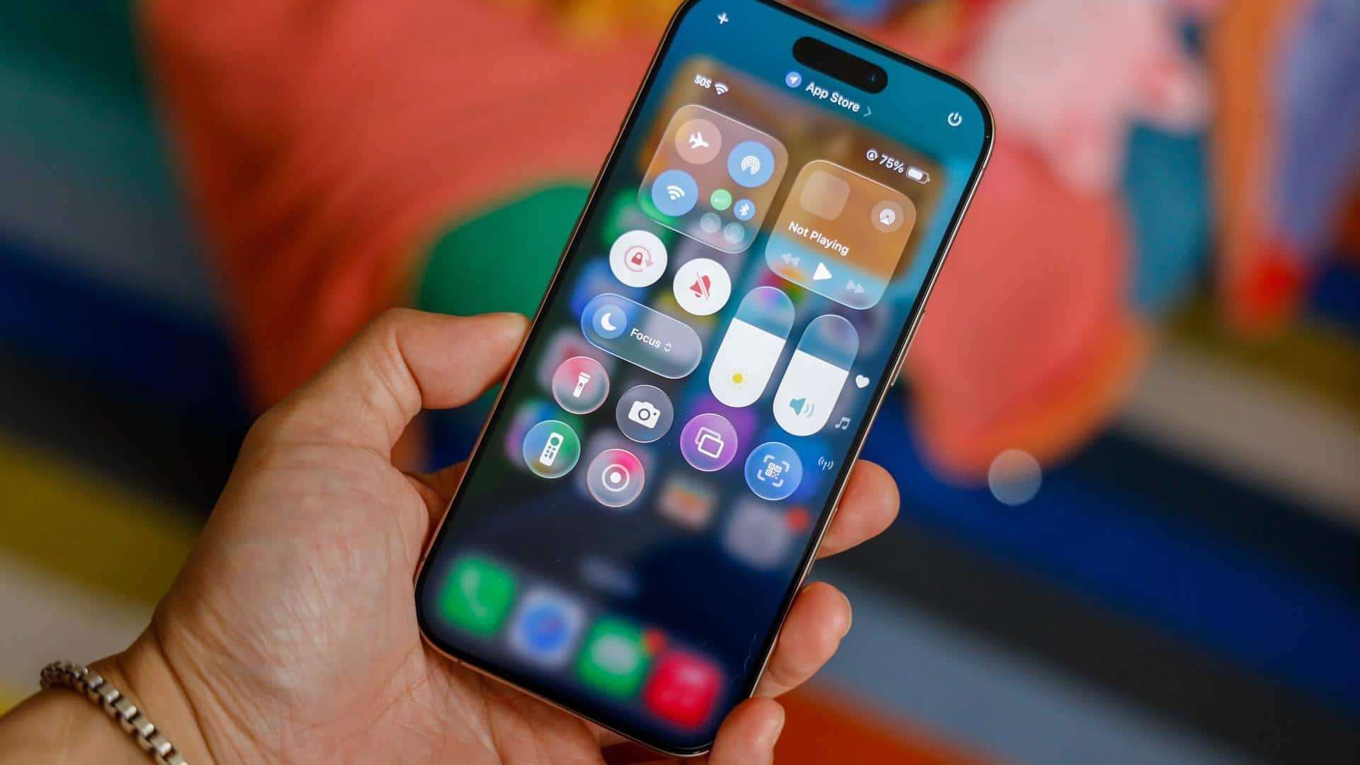 Apple now lets you customize Liquid Glass transparency