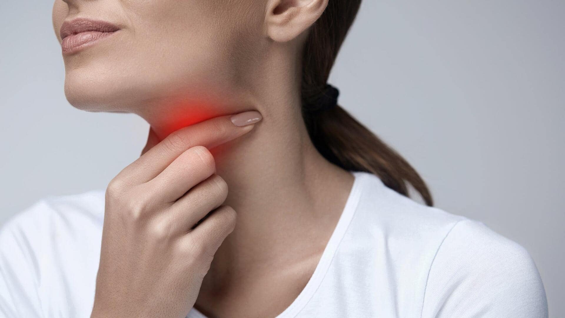 Fix voice hoarseness with these home remedies