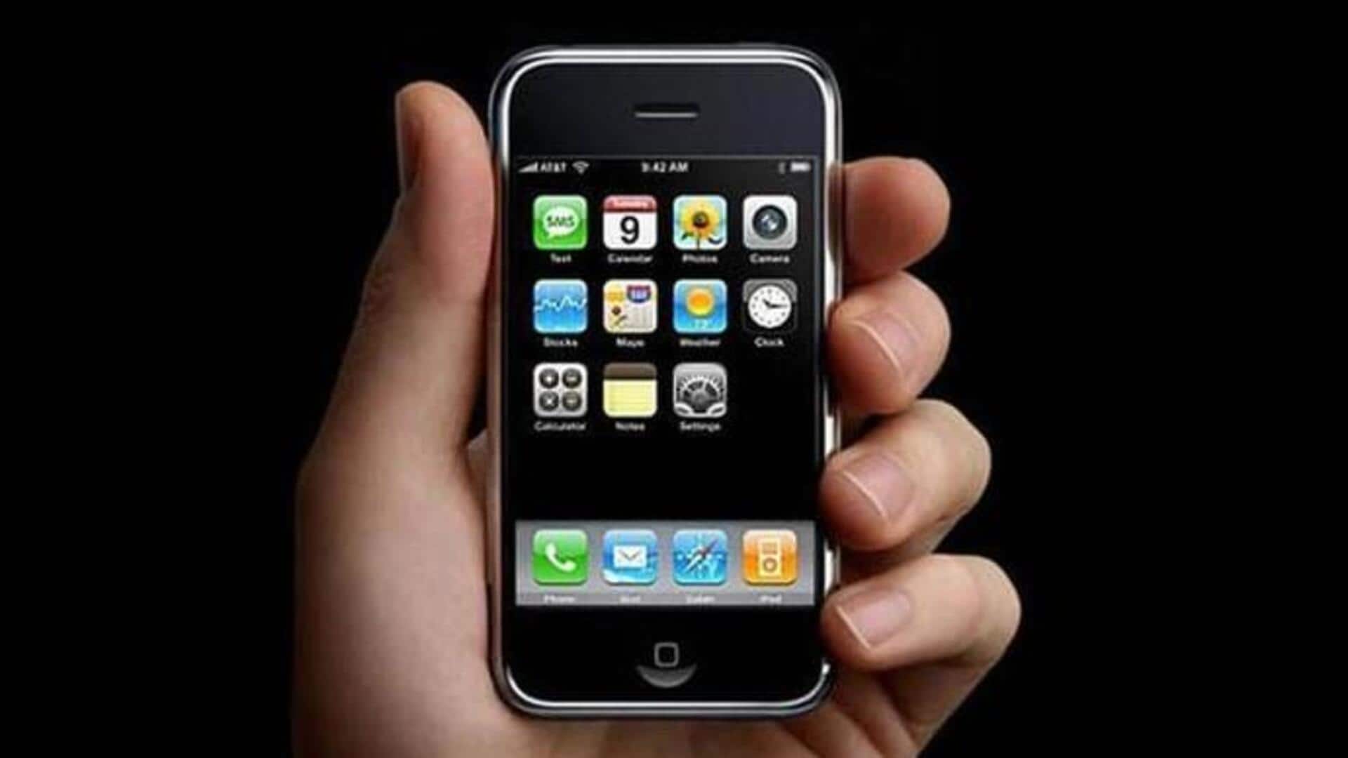 Года выпуска первого iphone. Apple iphone 1. Iphone 2007. Iphone 1 2007. Iphone 1g.