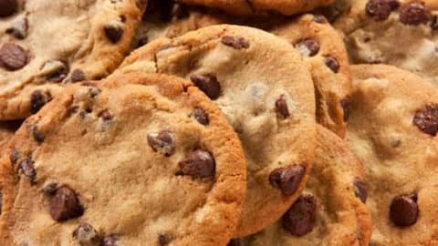How to make healthy snacks with almond flour 