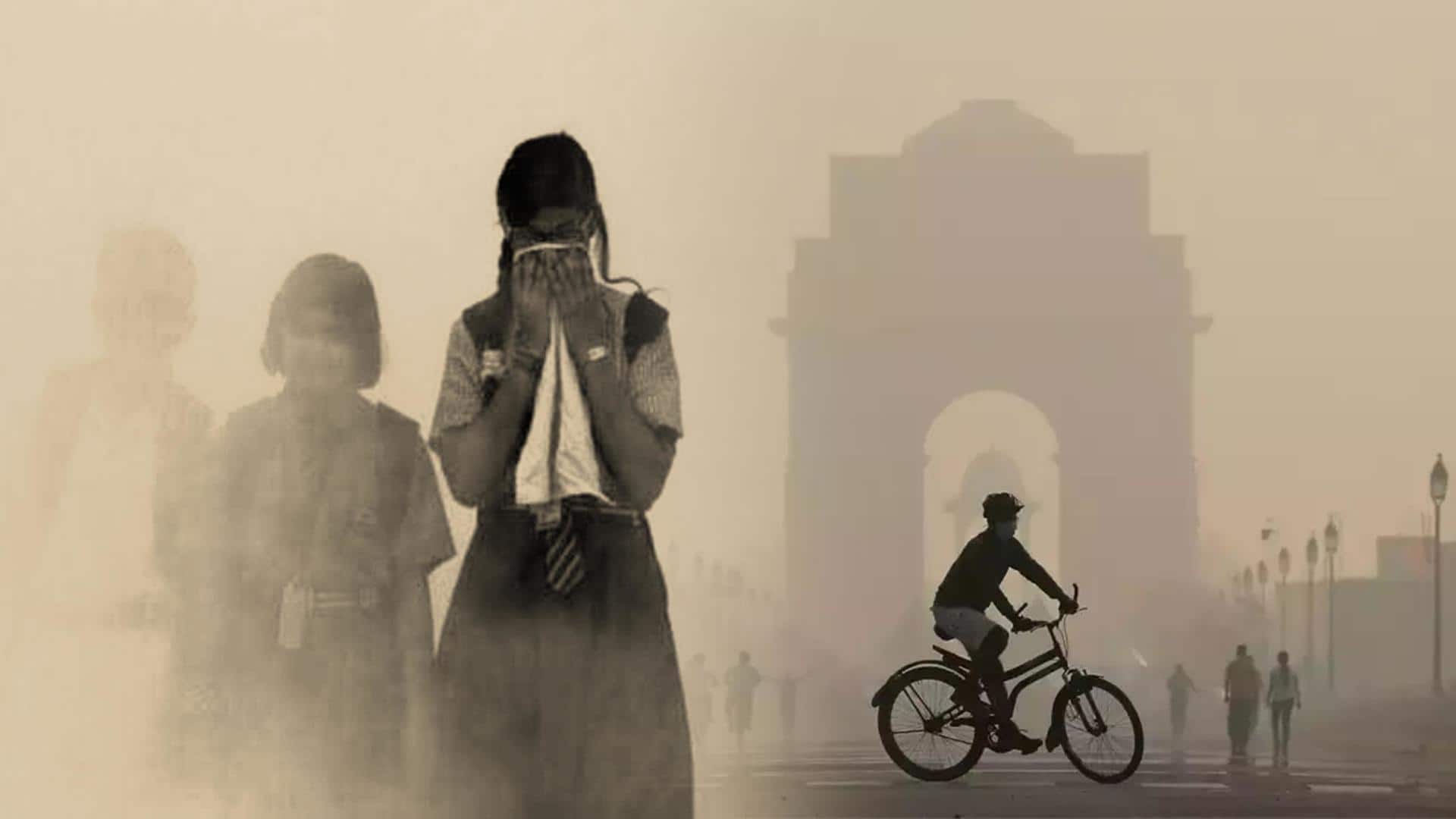 Primary schools reopen as Delhi remains under thick smog blanket