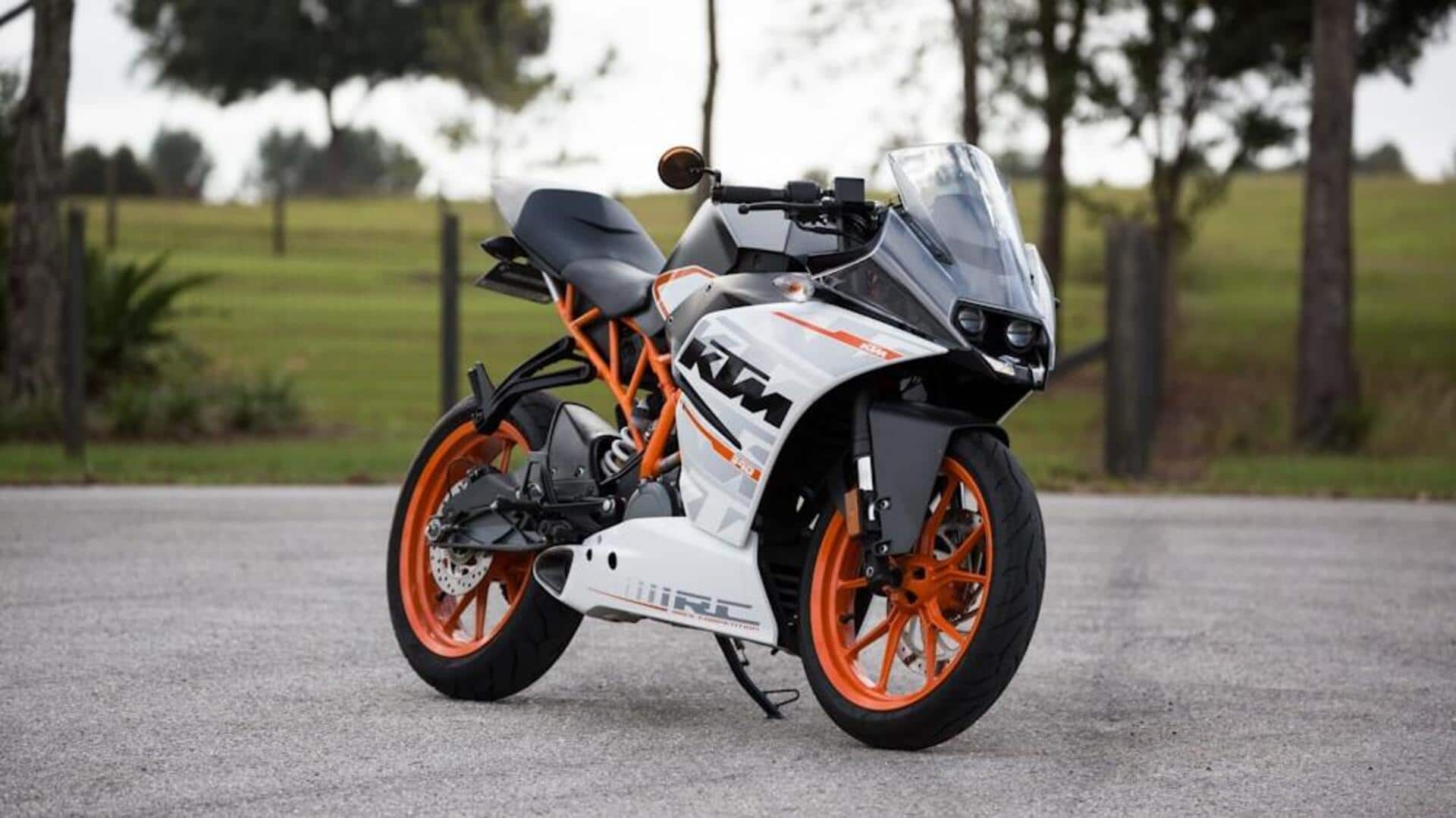 KTM to re-enter India's big bike market with exclusive showrooms