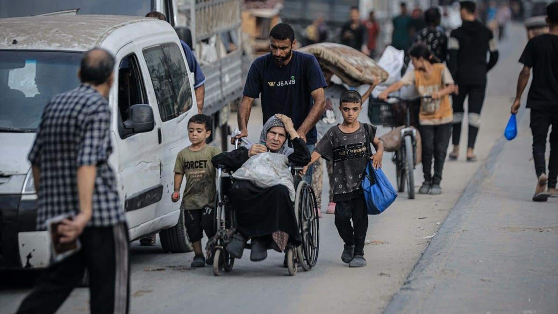 Palestinians flee Gaza as Israel enters first stage of assault Palestinians flee Gaza as Israel enters first stage of assault