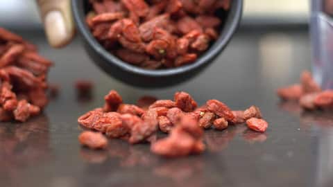5 ways you can include goji berries in your diet