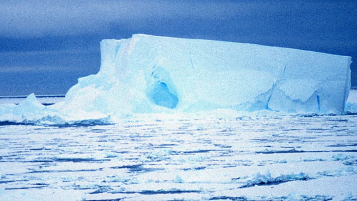 A-76A, the world's largest iceberg, is drifting toward its grave