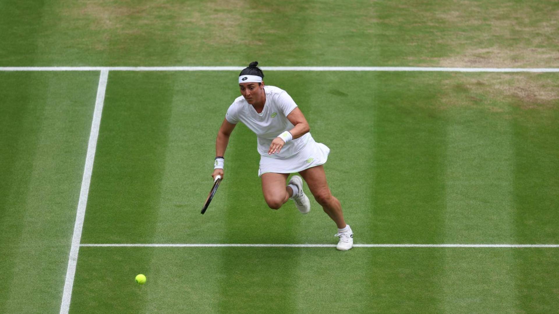 Ons Jabeur reaches her second Wimbledon semi-final, knocks out Rybakina 