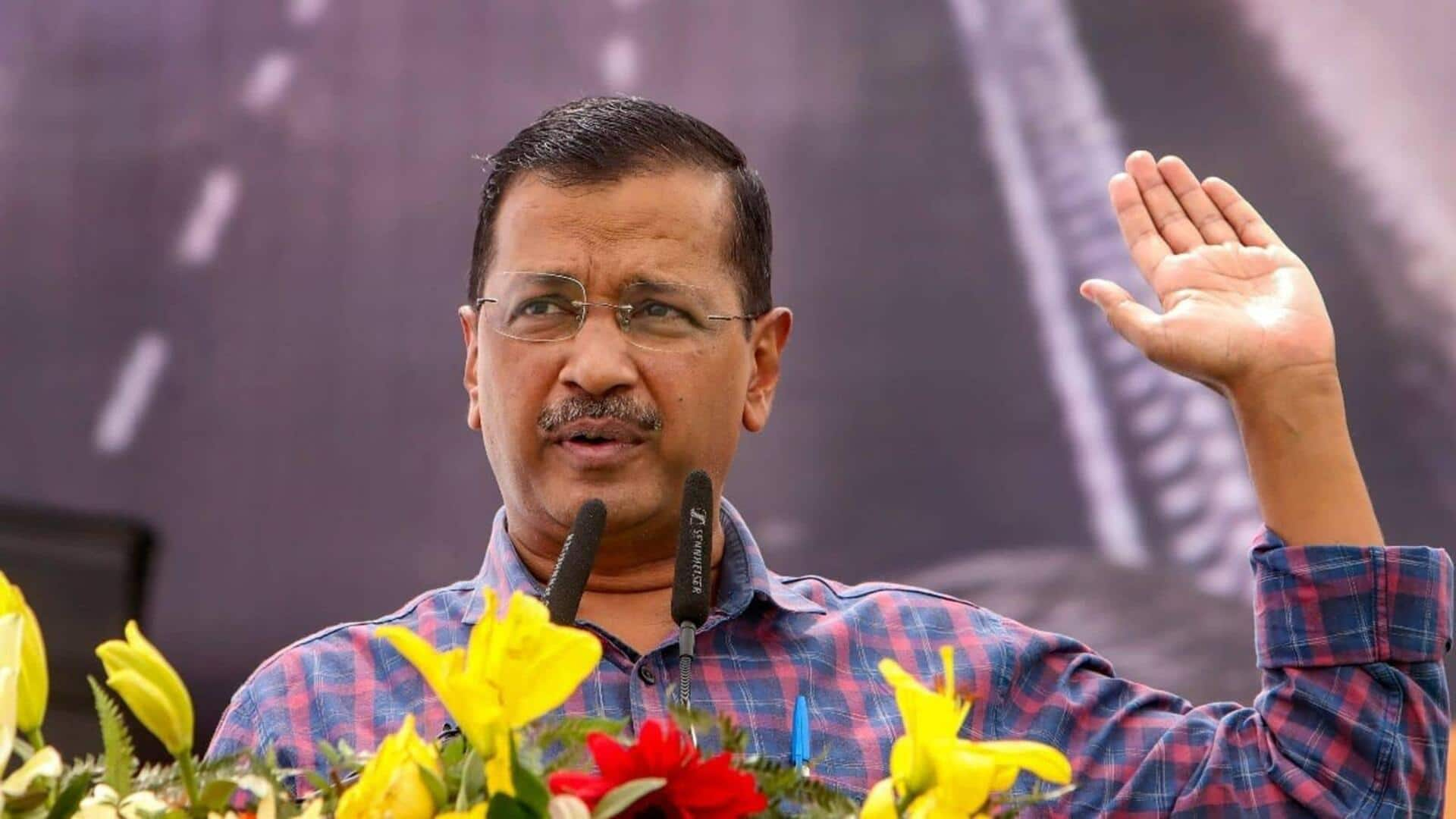 After brief setback, Kejriwal now leading in New Delhi constituency