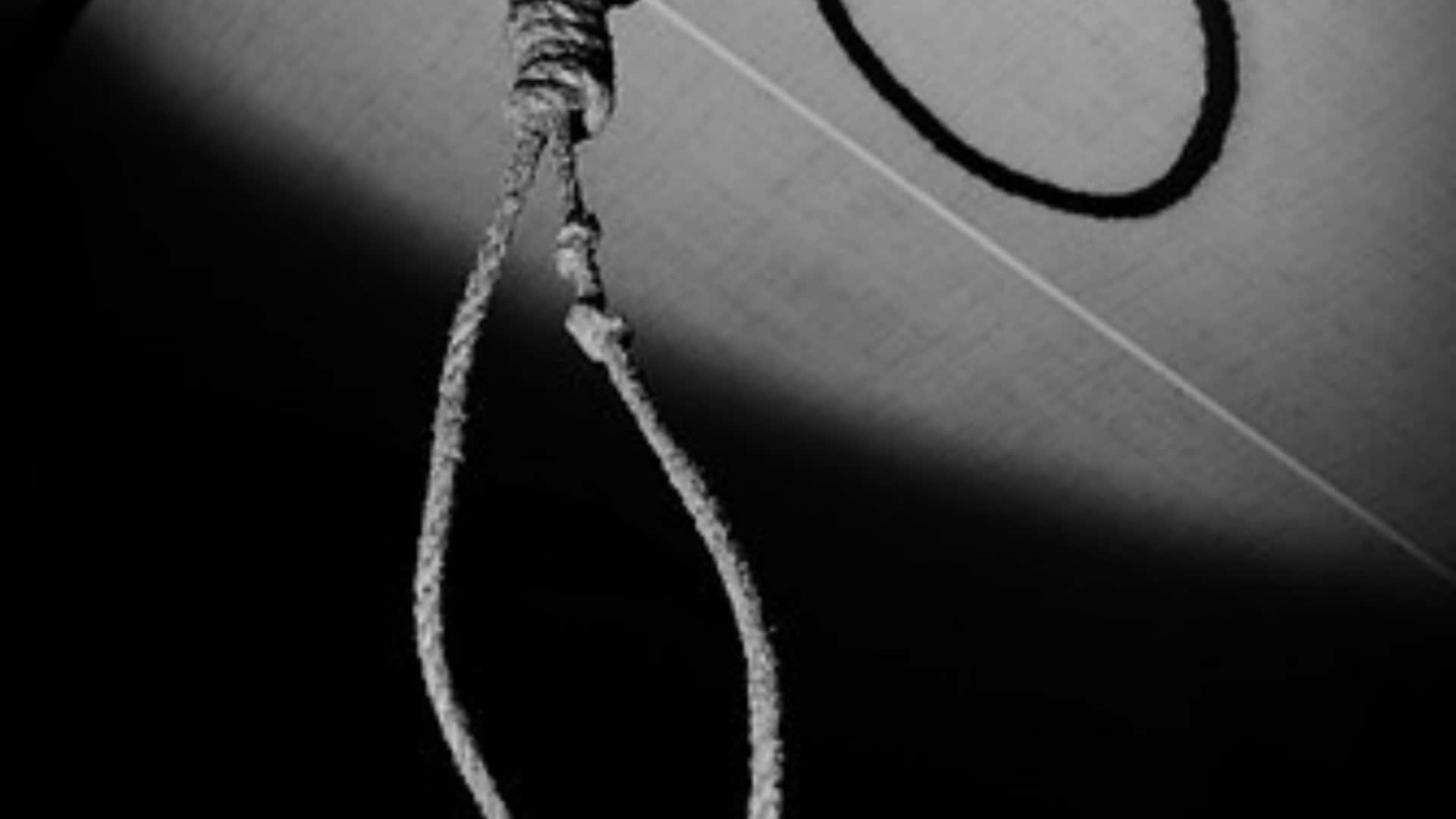 Man dies by suicide after woman slaps him in public