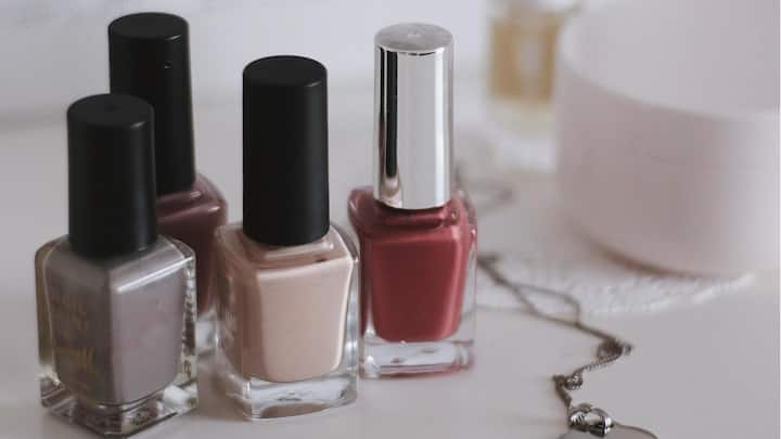 5 types of nail polishes you must stack up on