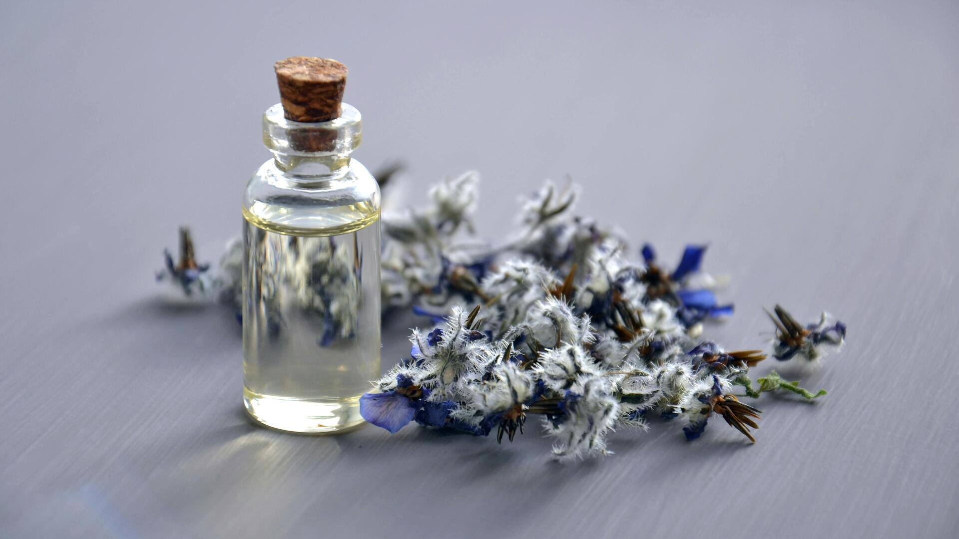 Easy ways to enjoy aromatherapy at home