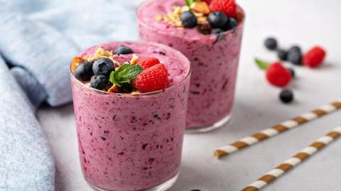5 smoothie recipes anyone can make in minutes