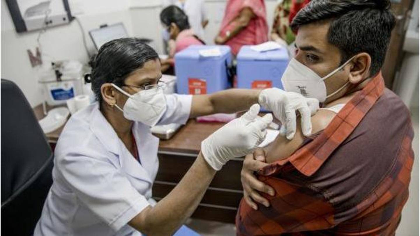 Modi emphasizes on COVID-19 vaccinations as festivals draw close Modi emphasizes on COVID-19 vaccinations as festivals draw close