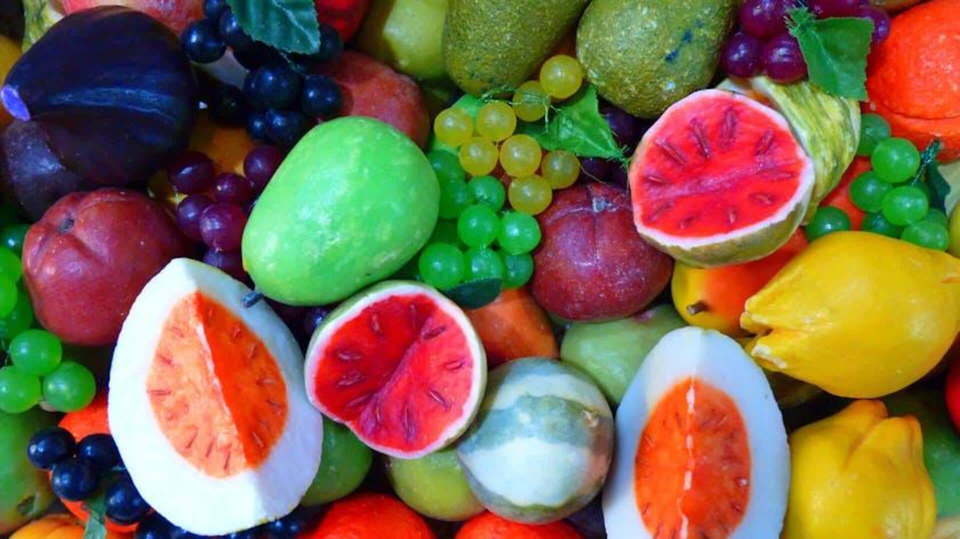 How to pick the best seasonal fruits How to pick the best seasonal fruits