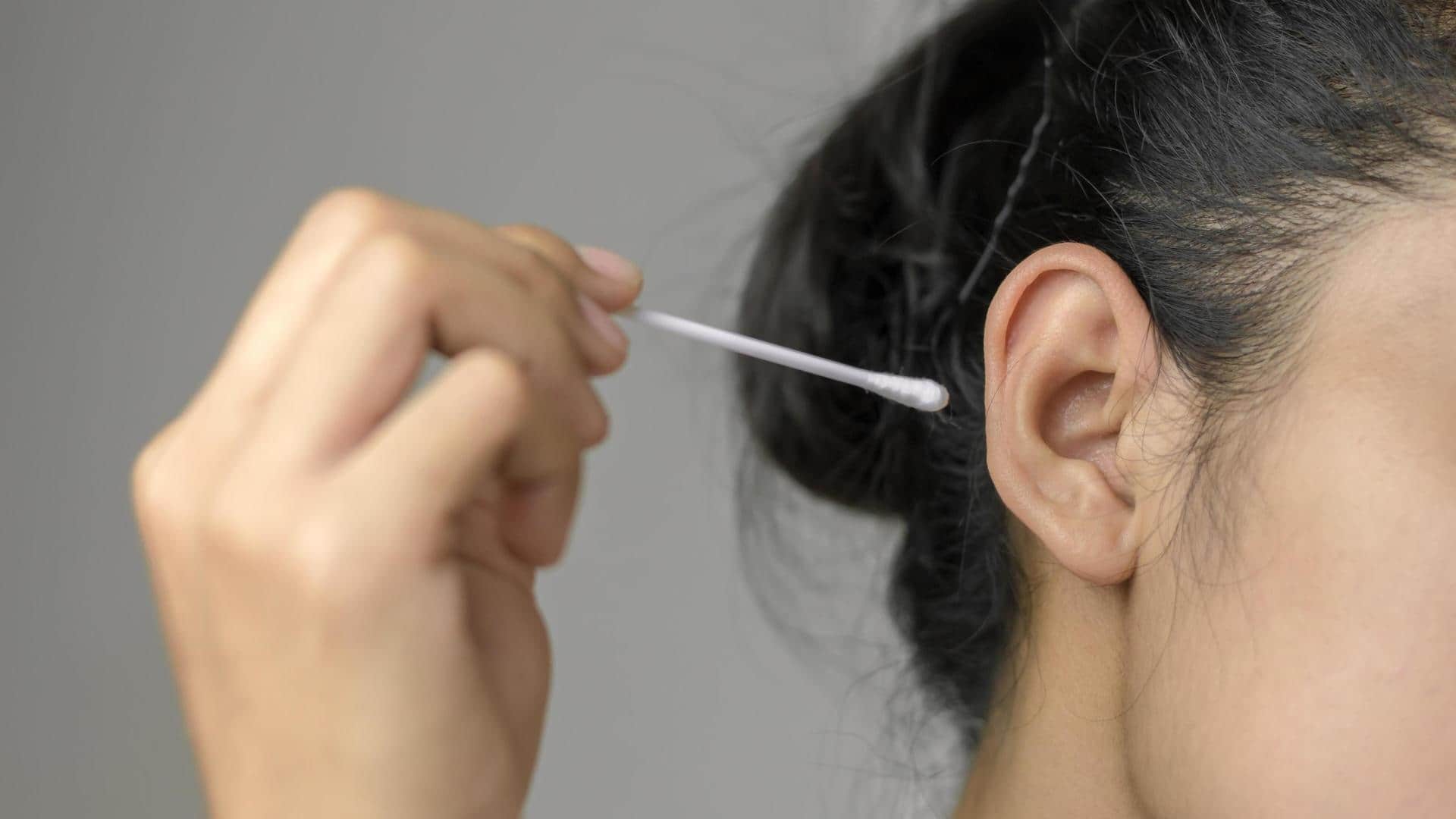 5 home remedies to clean your ears
