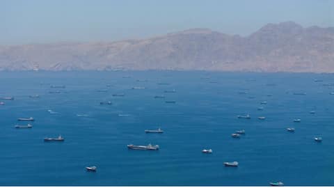 US strikes Iranian missile sites amid Tehran-Doha talks