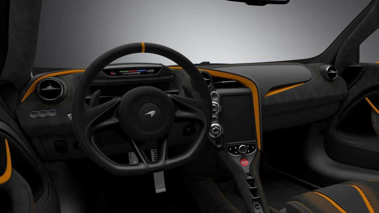 The vehicle gets a flat-bottom steering wheel and bucket seats The vehicle gets a flat-bottom steering wheel and bucket seats