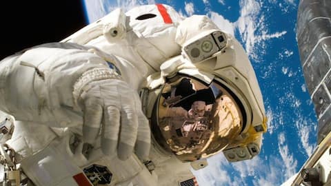 Los astronautas cambian su sentido de la comida en el espacio, según un estudio