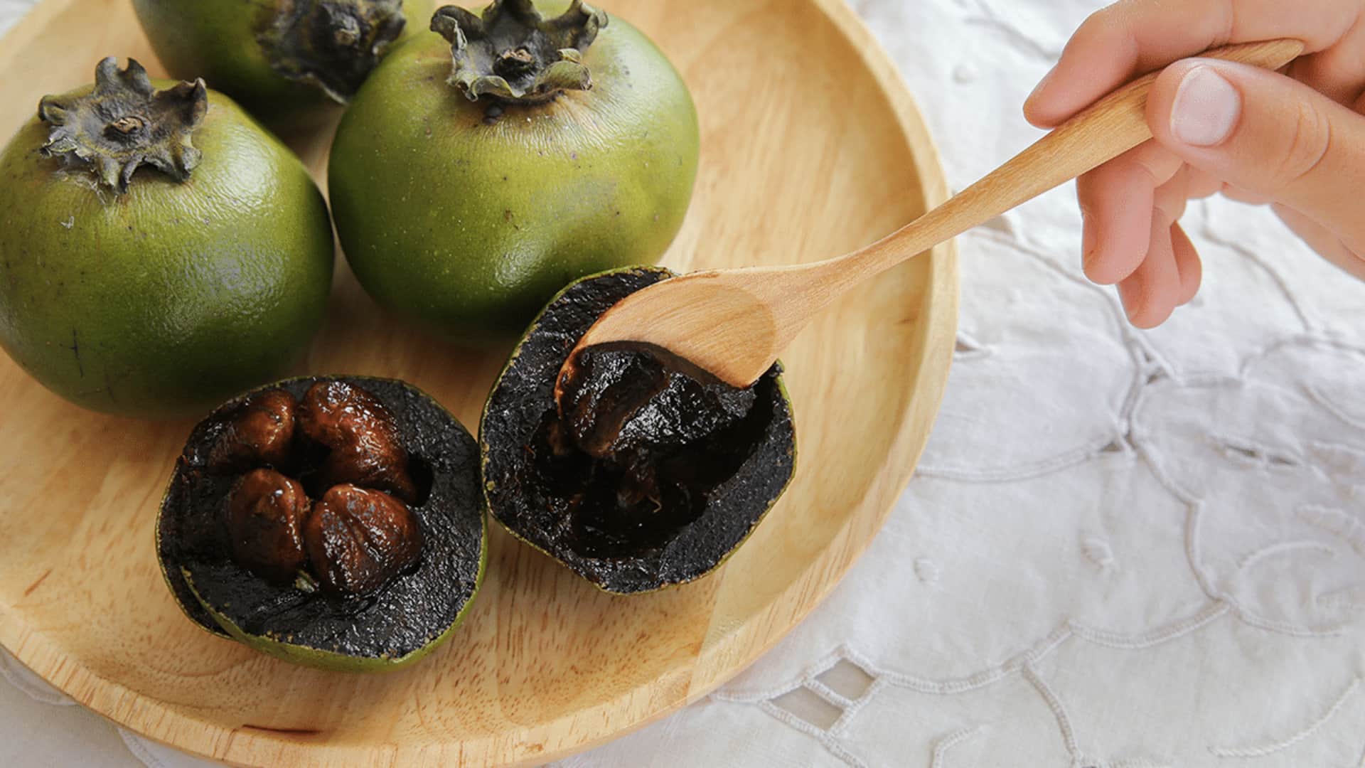 Love black sapote or chocolate pudding fruit? Try these dishes