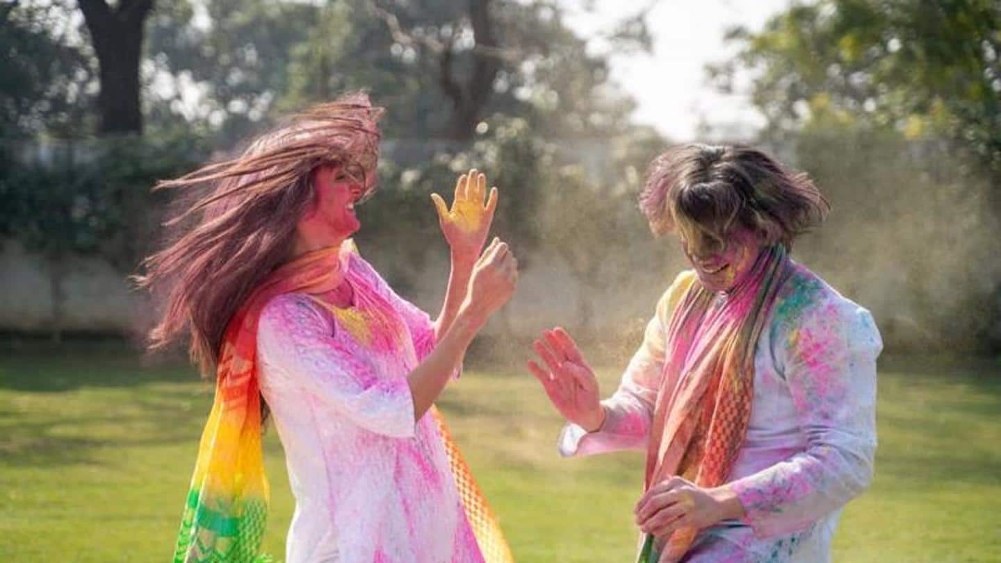 5 stylish outfit ideas to rock your Holi party | NewsBytes