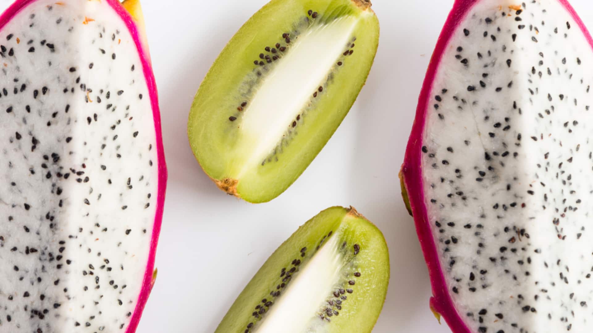 Kiwi v/s Dragon fruit: Which is more suited for you?