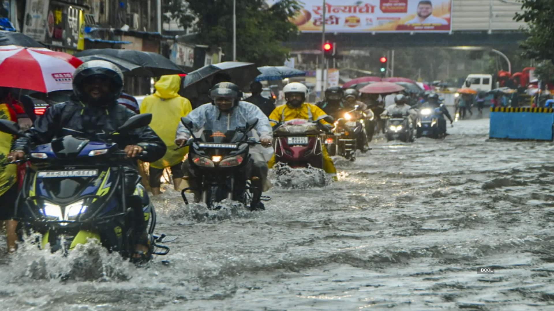 IMD issues red alert for Mumbai, Thane, Raigad