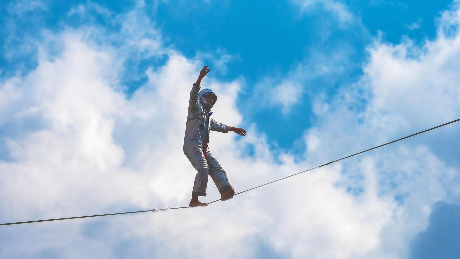 Tightrope balancing: How this difficult skill builds strength and focus